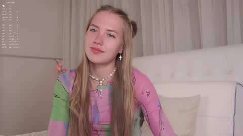 Anna Lokiss online show from September 24, 11:35 am