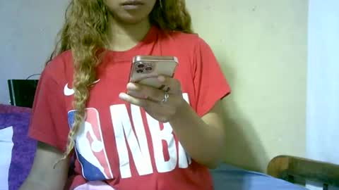 roxanne_98 online show from January 14, 2:55 pm