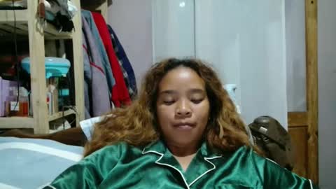 roxanne_98 online show from March 3, 11:54 pm