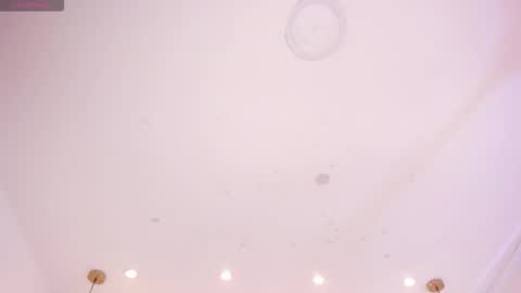 Roxanne Hale  online show from November 16, 1:11 am