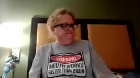 Snapshot of roxi7039 chatting on February 24, 7:56 pm Roxi online show from February 24, 7:56 pm