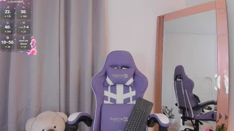  R O X I E  online show from February 12, 1:00 am