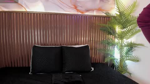 Roxie  online show from March 23, 12:42 pm