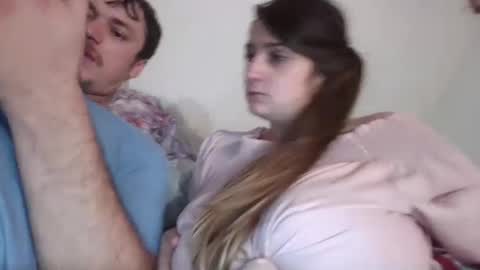 Roxybcali online show from September 19, 9:43 am