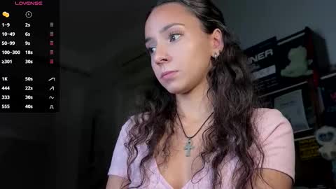 Snapshot of roxieflexie chatting on November 8, 9:57 pm Roxie online show from November 8, 9:57 pm