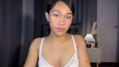 roxiethogersen online show from July 13, 12:08 pm