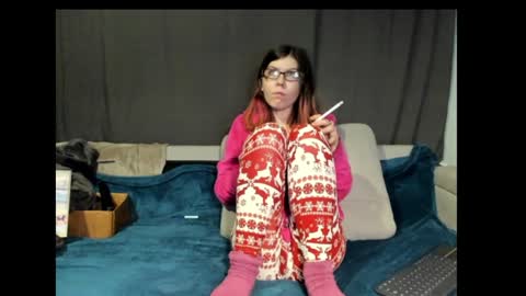 roxihazeleyes online show from January 17, 12:42 pm