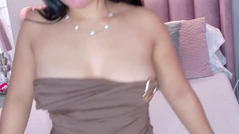 Snapshot of roxiplace chatting on May 31, 1:40 pm Roxi online show from May 31, 1:40 pm