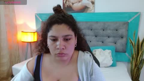 roxiie online show from October 7, 2:42 am