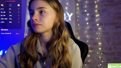 Snapshot of roxxxie_reid chatting on February 5, 8:13 pm Roxieex ABBY online show from February 5, 8:13 pm