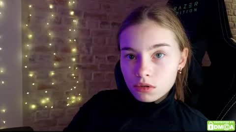 Snapshot of roxxxie_reid chatting on February 10, 8:46 pm Roxieex ABBY online show from February 10, 8:46 pm