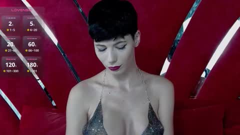 Snapshot of roxxy_rouge chatting on October 7, 4:15 pm Roxy online show from October 7, 4:15 pm