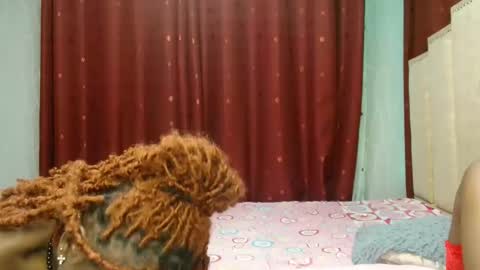 Roxy online show from April 9, 6:35 pm