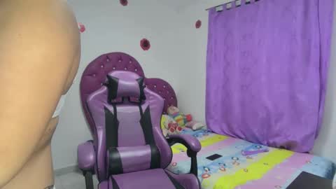 Roxy online show from December 21, 3:35 am