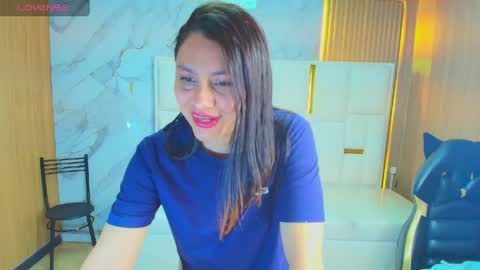 Snapshot of roxy_luxe_tf chatting on May 2, 1:16 pm Roxy online show from May 2, 1:16 pm
