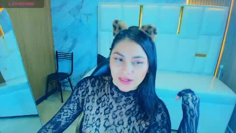 Snapshot of roxy_luxe_tf chatting on May 6, 1:38 pm Roxy online show from May 6, 1:38 pm