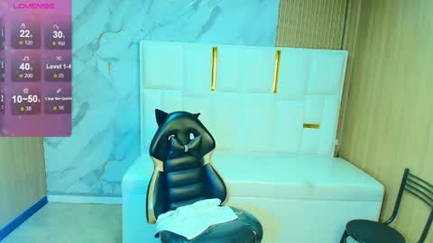 Snapshot of roxy_luxe_tf chatting on May 11, 2:45 pm Roxy online show from May 11, 2:45 pm