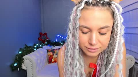 Roxy online show from December 27, 1:32 am