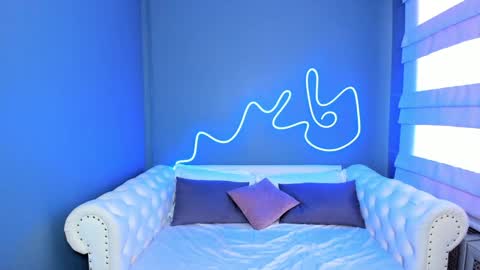 Roxy online show from January 10, 5:05 am