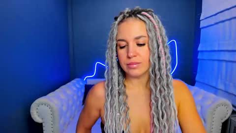 Roxy online show from October 2, 1:34 am