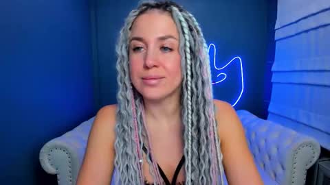 Roxy online show from December 17, 1:22 am