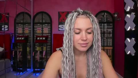 Roxy online show from May 7, 1:33 am