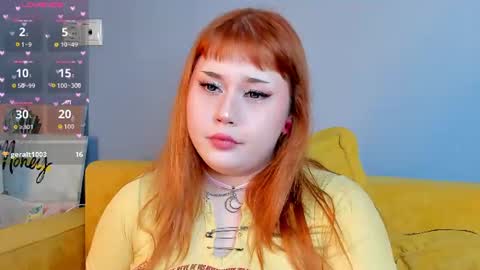Snapshot of roxy_moor chatting on June 18, 9:14 am Roxy online show from June 18, 9:14 am