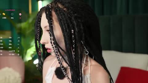 roxanne online show from March 19, 5:39 pm