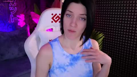 roxy_riot_ online show from October 11, 1:38 am