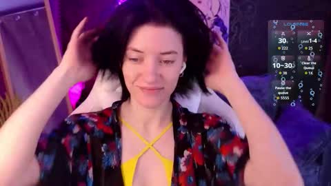 roxy_riot_ online show from December 23, 1:36 am