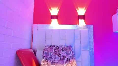 Snapshot of roxy_sexy69 chatting on March 25, 4:07 am roxy_sexy69 online show from March 25, 4:07 am