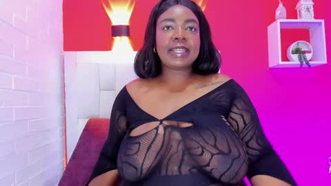 Snapshot of roxy_sexy69 chatting on May 19, 9:54 pm roxy_sexy69 online show from May 19, 9:54 pm