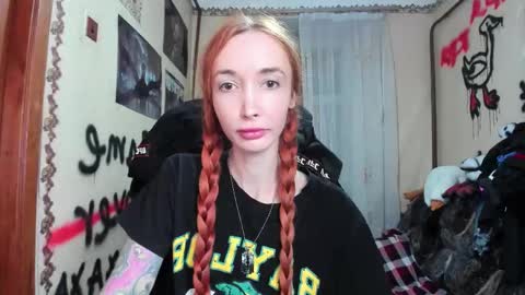 Snapshot of roxy_silver chatting on October 13, 4:51 pm Roxy online show from October 13, 4:51 pm