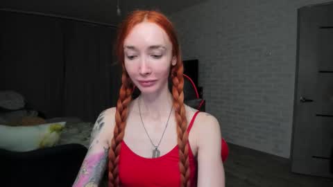 Snapshot of roxy_silver chatting on November 10, 3:55 pm Roxy online show from November 10, 3:55 pm