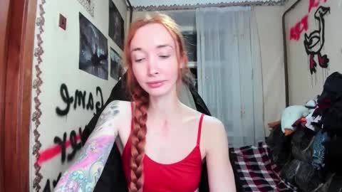 Snapshot of roxy_silver chatting on November 30, 8:02 pm Roxy online show from November 30, 8:02 pm