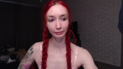 Snapshot of roxy_silver chatting on May 16, 1:46 am Roxy online show from May 16, 1:46 am