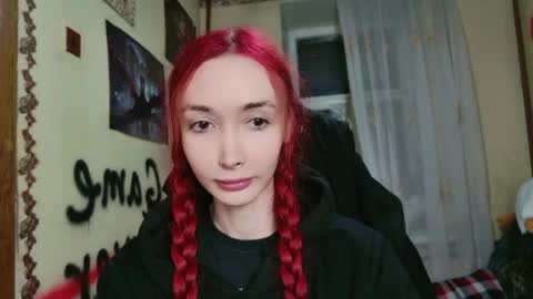 Snapshot of roxy_silver chatting on June 6, 9:19 pm Roxy online show from June 6, 9:19 pm