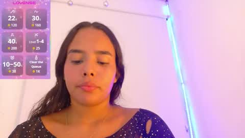 Snapshot of roxy_stone1 chatting on October 21, 8:31 pm roxy_stone1 online show from October 21, 8:31 pm