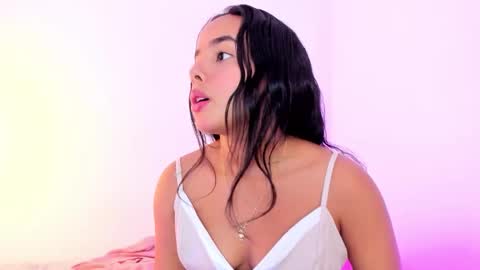 Snapshot of roxy_stone1 chatting on February 4, 7:42 pm roxy_stone1 online show from February 4, 7:42 pm