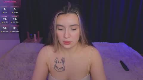 Roxy online show from March 8, 6:47 pm