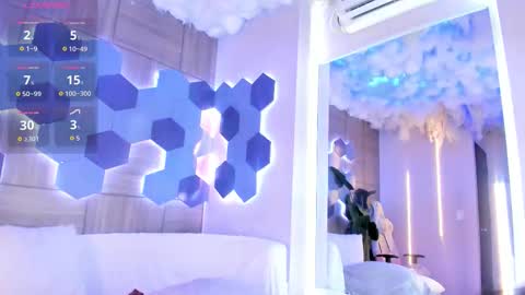    online show from October 17, 7:38 pm