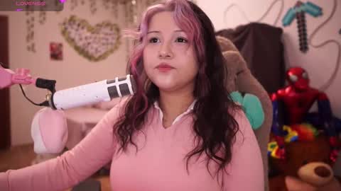 roxysuh online show from November 25, 9:20 am