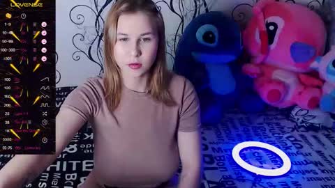 Snapshot of royangela chatting on October 2, 5:14 am angela online show from October 2, 5:14 am