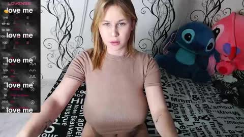 Snapshot of royangela chatting on November 2, 6:05 am angela online show from November 2, 6:05 am