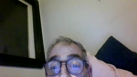 Snapshot of royboy2561 chatting on November 4, 7:07 am Roy Murrin online show from November 4, 7:07 am