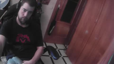 Snapshot of royer04 chatting on February 6, 3:59 pm royer04 online show from February 6, 3:59 pm