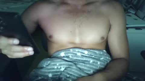 Snapshot of royjames1 chatting on June 27, 9:31 pm royjames1 online show from June 27, 9:31 pm
