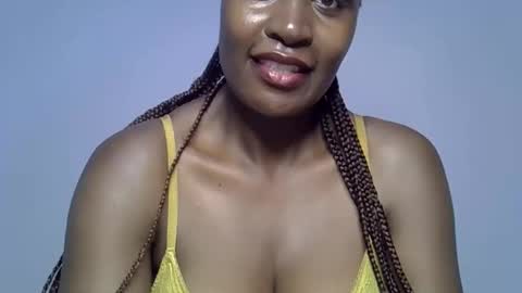 rozie34 online show from April 30, 9:19 pm