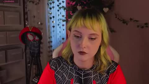 Roziett online show from March 6, 9:06 am