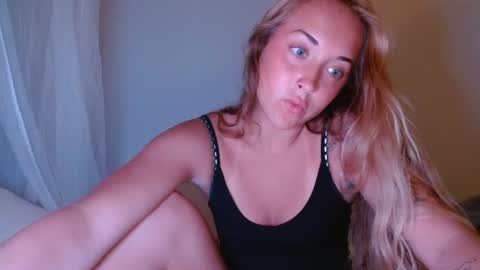 rozzygrace2 online show from July 7, 3:09 am
